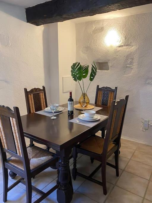 Spacious 1 Bed Home With Shared Pool Champagnac-la-Riviere Ngoại thất bức ảnh